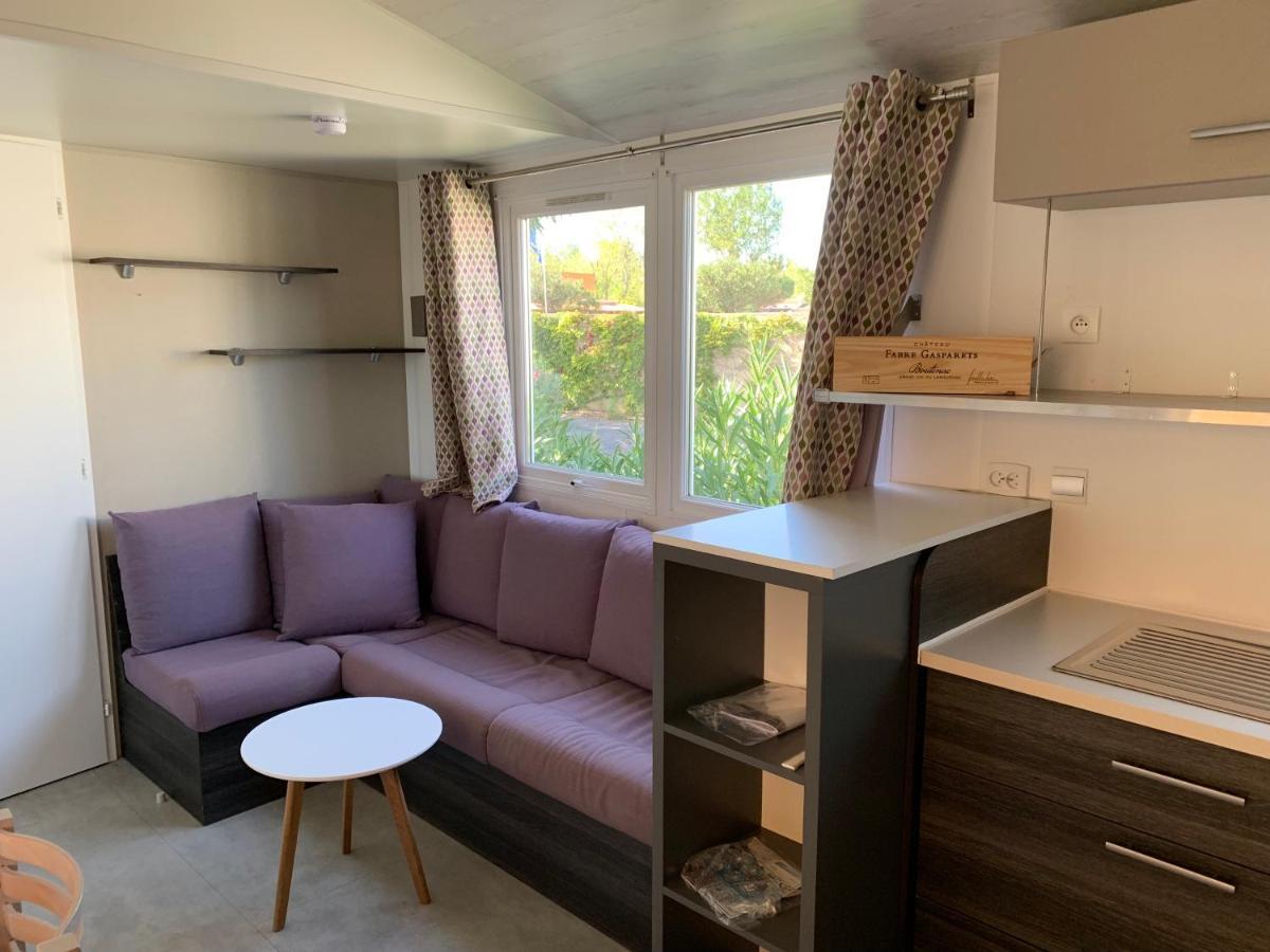 Mobilhome Vias Plage Dans Camping Extérieur photo