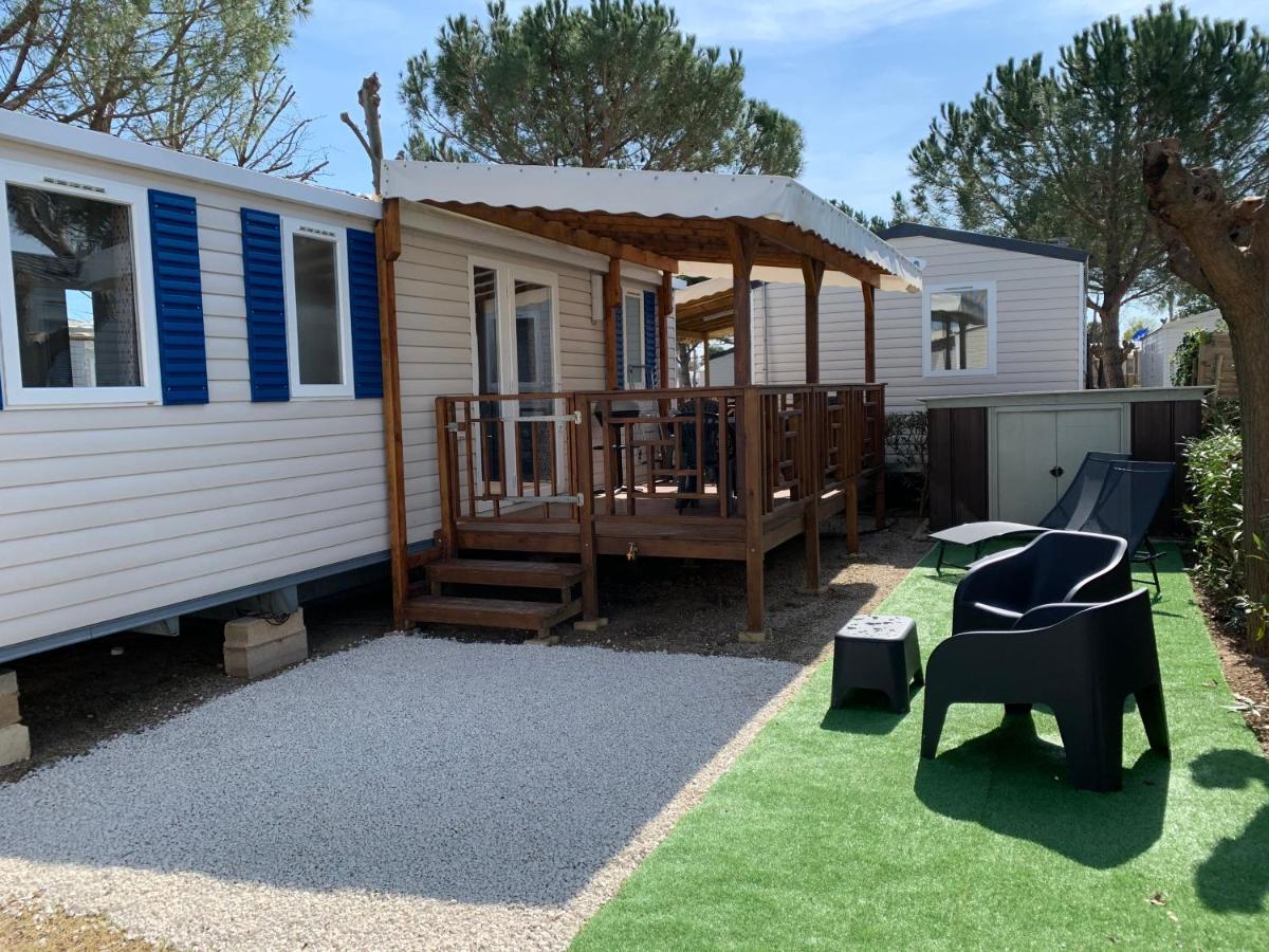 Mobilhome Vias Plage Dans Camping Extérieur photo
