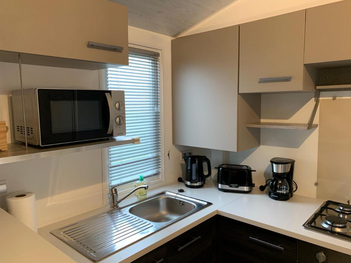 Mobilhome Vias Plage Dans Camping Extérieur photo