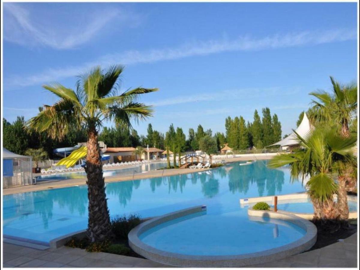 Mobilhome Vias Plage Dans Camping Extérieur photo