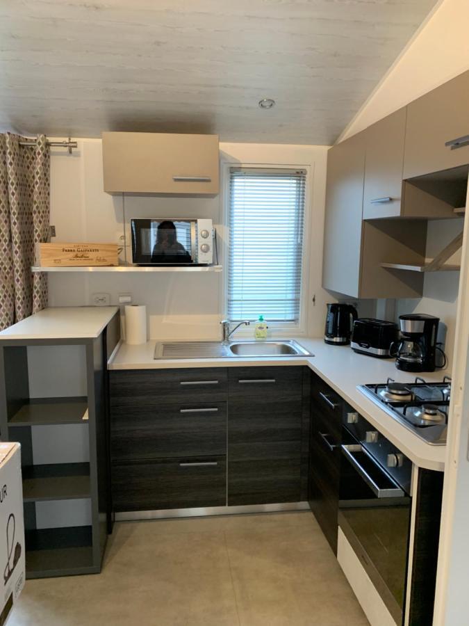Mobilhome Vias Plage Dans Camping Extérieur photo